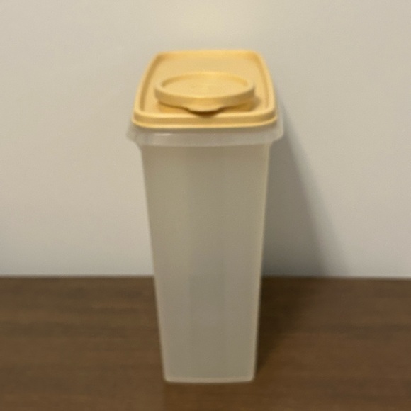 TUPPERWARE CEREAL CONTAINER KEEPER #469 WITH TAN WIDE MOUTH FLIP TOP SEAL #470 - Picture 5 of 11